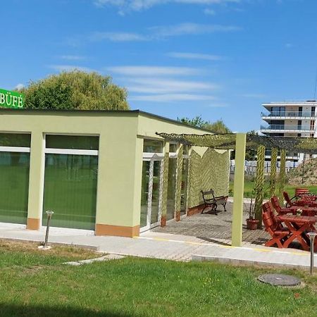 Life Apartmanok Siofok Bagian luar foto