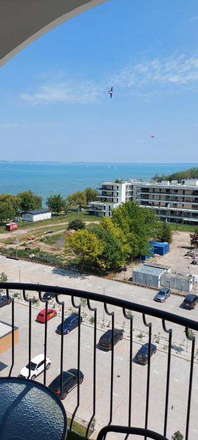 Life Apartmanok Siofok Bagian luar foto