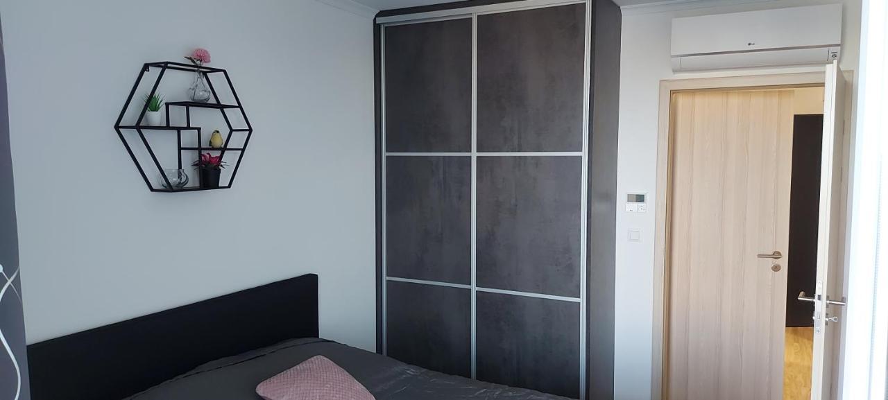 Life Apartmanok Siofok Bagian luar foto